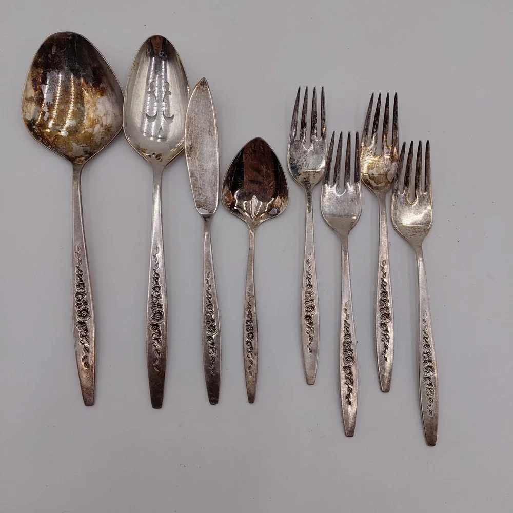 8 International Deep Silver Silverplate 1966 Laurel Mist Flatware Floral Etched
